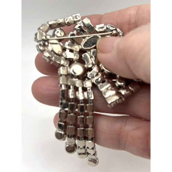 Vintage Rhinestone Brooch Clear (some Smokey) Dangles J1-3013 - Picture 11 of 12